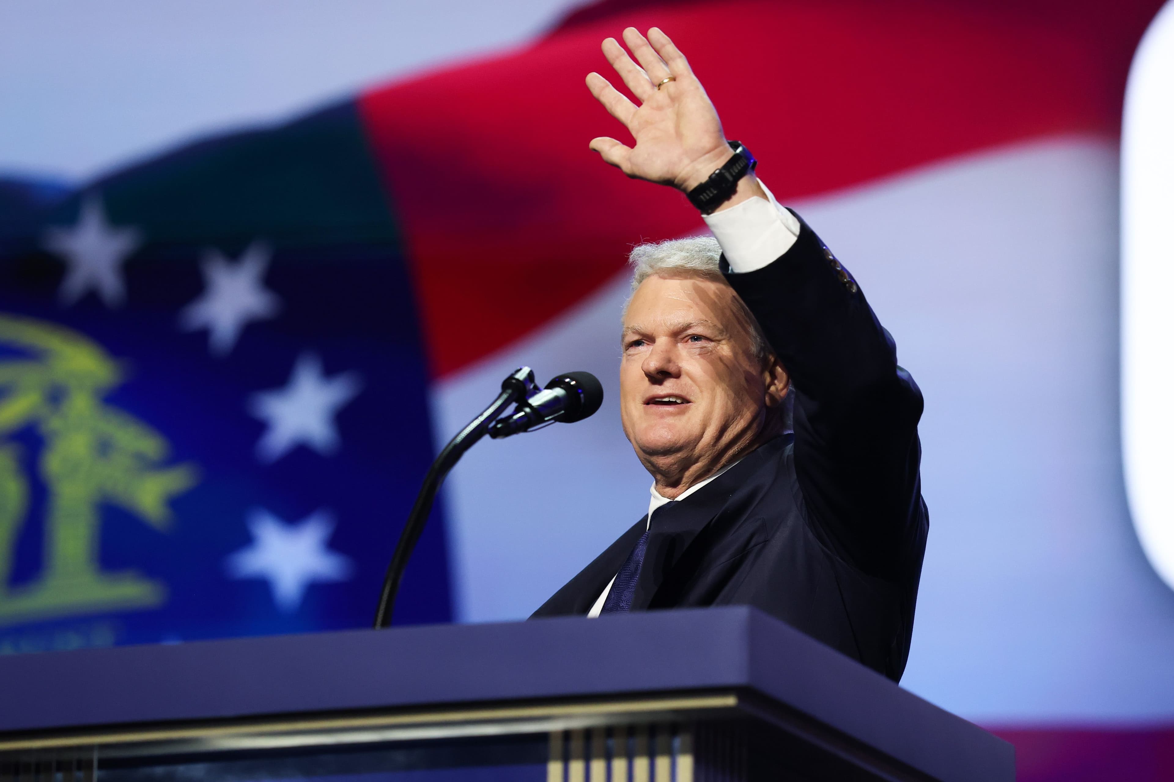 Republicans Pull The Plug On 2 Swing States As GOP’s Midterm