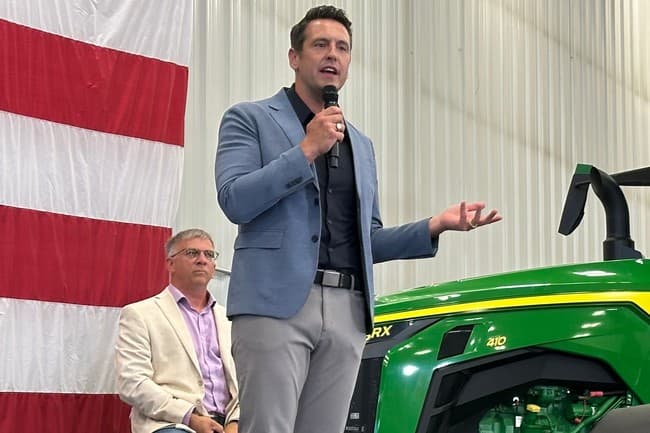Iowa GOP Gubernatorial Candidate Zach Lahn Humiliates Democrat